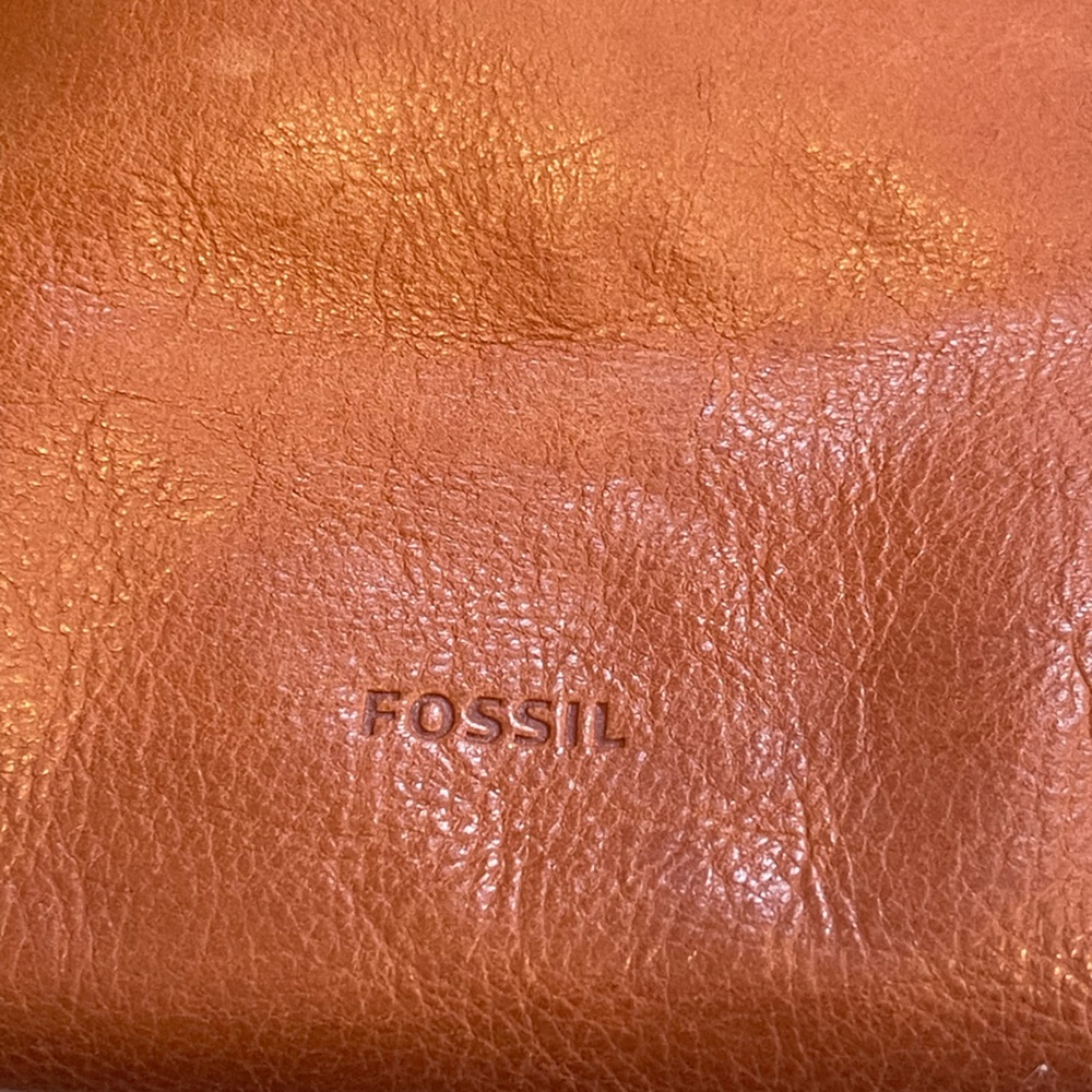 Fossil Brown Pebbled Leather Emma Tote Brass Key - Picture 15 of 16
